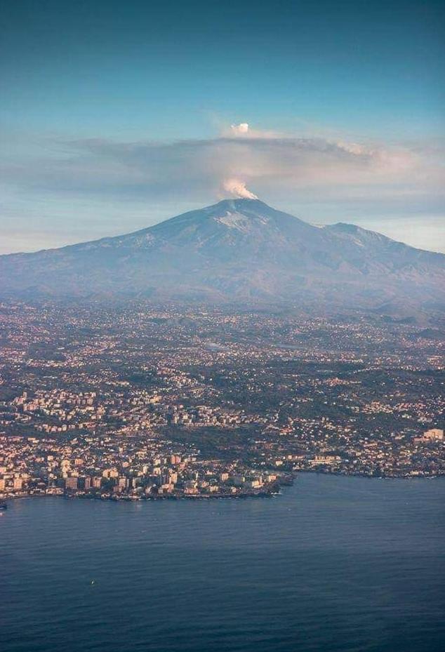 La Casa Del Mulino Apartment Catania Bagian luar foto