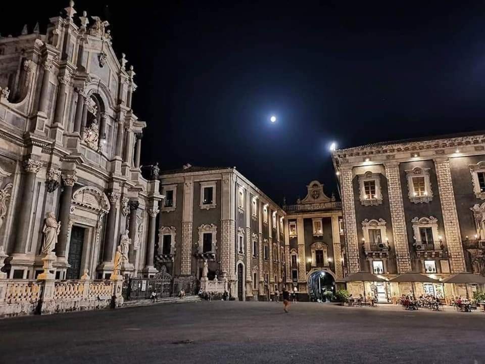 La Casa Del Mulino Apartment Catania Bagian luar foto