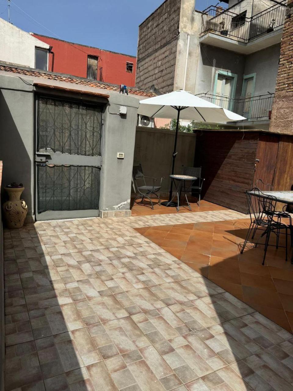 La Casa Del Mulino Apartment Catania Bagian luar foto